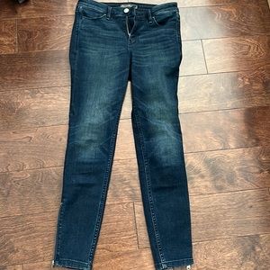 Dark Blue Wash Abercrombie and Fitch Skinnt Jeans size 24/24